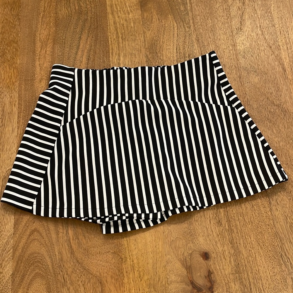 Stripped Skort